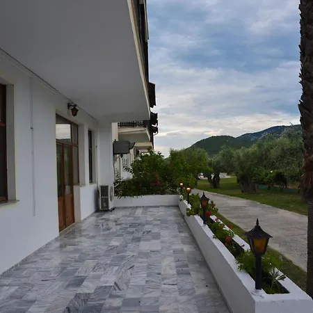 Coral 2* Skala Rachoni (Thasos)