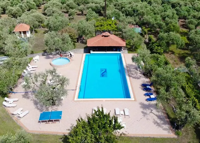 Coral Скала-Рахониу